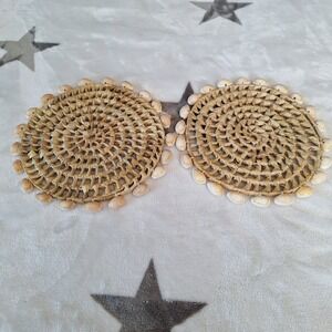 Rattan Woven Set of 2 Trivet Coasters 6" Puka Cowie Seashell Trim Beach Decor